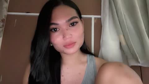 Snapshot of yrdrmgrl_jennie26 chatting on November 25, 2025, 8:42 pm yrdrmgrl_jennie26 online show from November 25, 2025, 8:42 pm