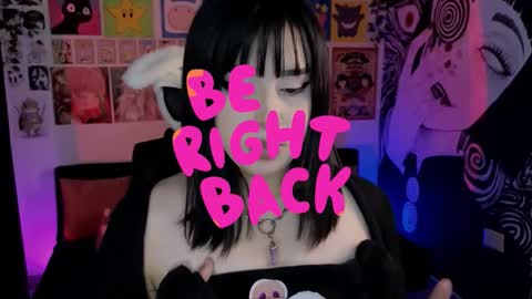 Snapshot of yuhwa chatting on October 15, 2025, 8:42 pm rawr Anne Independent model online show from October 15, 2025, 8:42 pm