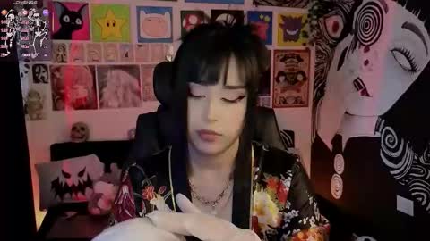 Snapshot of yuhwa chatting on October 28, 2025, 8:22 pm rawr Anne Independent model online show from October 28, 2025, 8:22 pm