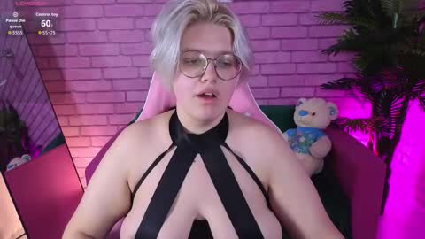 Snapshot of yukiohara chatting on December 3, 2025, 9:29 am Yuki online show from December 3, 2025, 9:29 am