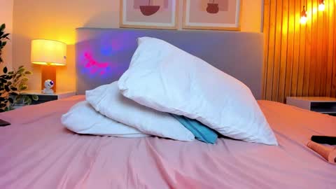 Yuliet online show from January 20, 2025, 11:10 pm