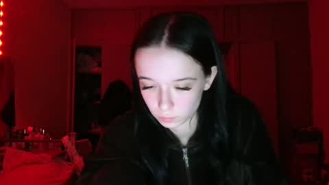 Yuliia online show from April 15, 2026, 5:42 pm