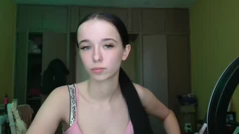 Snapshot of yuliastar chatting on April 19, 2026, 8:13 am Yuliia online show from April 19, 2026, 8:13 am