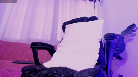 Snapshot of yulieth_x chatting on June 11, 2026, 2:37 pm yulieth_x online show from June 11, 2026, 2:37 pm