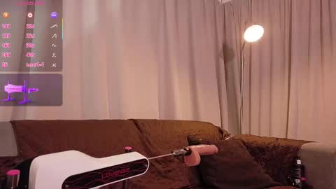 yuliethpetite online show from November 30, 2025, 1:04 pm