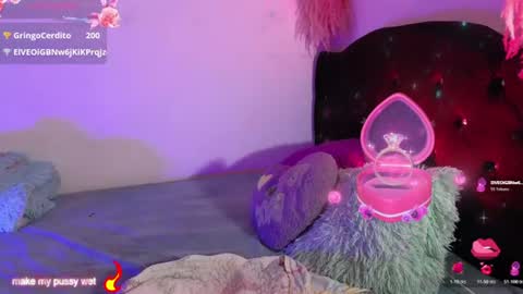 JULIET VIBE online show from August 7, 2026, 1:07 am