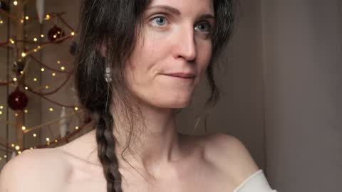 yulla dao online show from January 3, 2025, 5:53 pm