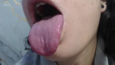 Snowflake online show from December 14, 2025, 4:12 pm