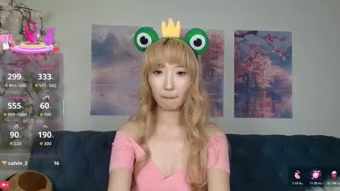 yume_ko online show from November 7, 2025, 7:36 pm