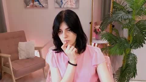 Yumi online show from February 26, 2026, 1:43 pm