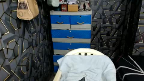 Snapshot of yumi_white chatting on June 5, 2026, 12:28 am yumi online show from June 5, 2026, 12:28 am