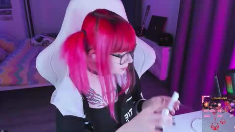 Snapshot of yumi_youkai chatting on November 25, 2025, 10:48 am Yumi 3 online show from November 25, 2025, 10:48 am