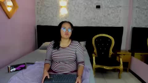 Snapshot of yumiviolet chatting on February 7, 2026, 7:50 pm YumiViolet online show from February 7, 2026, 7:50 pm