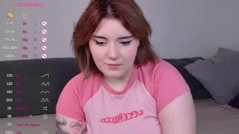 YumemiyaYumi online show from November 2, 2025, 8:22 pm