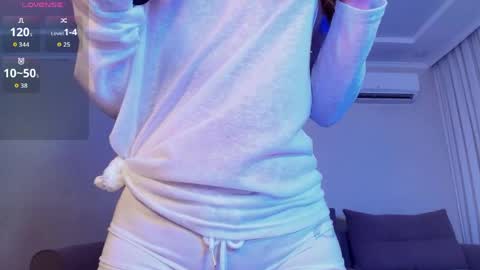 Yumi online show from May 27, 2026, 8:17 pm