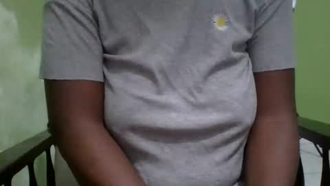 Snapshot of yummychocolate_2 chatting on November 23, 2025, 2:44 am YUMMY online show from November 23, 2025, 2:44 am