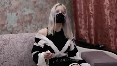 Yuna online show from February 18, 2026, 7:43 pm