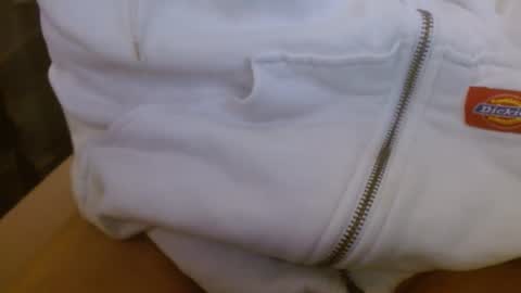 Snapshot of yunaventi chatting on October 16, 2025, 2:23 am FemboyVenti online show from October 16, 2025, 2:23 am