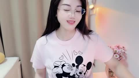 Snapshot of yuner0715 chatting on June 23, 2026, 3:21 pm YunEr online show from June 23, 2026, 3:21 pm