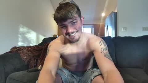 yungbul1 online show from December 16, 2025, 10:15 pm