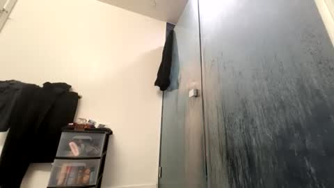 BbyTSSLut online show from April 8, 2026, 11:27 pm