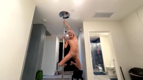 BbyTSSLut online show from April 25, 2026, 12:13 am