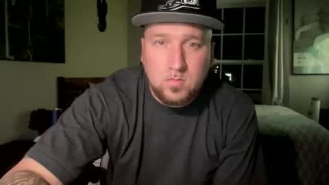 Snapshot of yungmugger47 chatting on May 3, 2026, 3:12 am yungmugger47 online show from May 3, 2026, 3:12 am