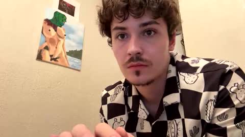 yungstudbev online show from November 22, 2025, 1:48 am