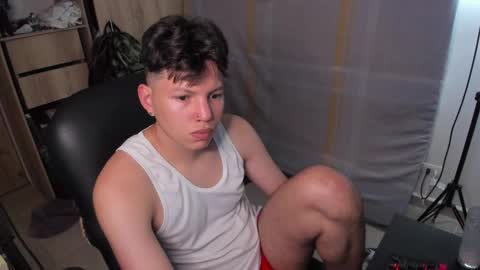 yurii_moody online show from February 24, 2025, 11:30 pm