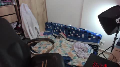 yurii_moody online show from September 25, 2025, 8:01 pm