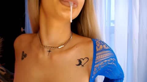 Snapshot of yuukenzi chatting on December 28, 2024, 6:49 am Maria online show from December 28, 2024, 6:49 am