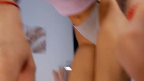 Snapshot of yuukenzi chatting on January 7, 2025, 12:31 pm Maria online show from January 7, 2025, 12:31 pm