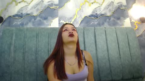 Snapshot of yuyis_15 chatting on December 15, 2025, 11:14 am YUYIS online show from December 15, 2025, 11:14 am