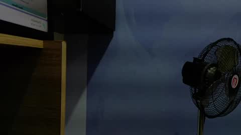 yvi online show from April 14, 2026, 11:49 am