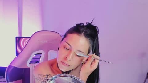 Snapshot of z_e_t_h_a chatting on October 31, 2025, 5:14 pm tazzie online show from October 31, 2025, 5:14 pm