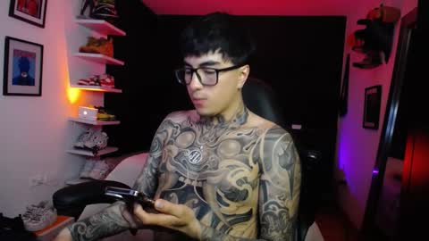 zac_muller1 online show from October 3, 2025, 2:30 am