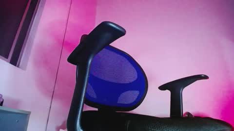 Zac Freelance model online show from January 8, 2026, 4:48 am