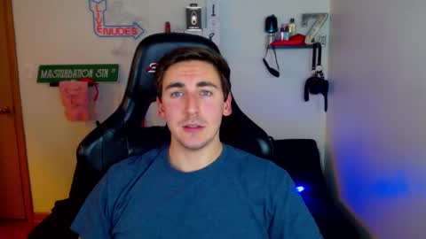 Snapshot of zach_rhyder chatting on December 31, 2024, 2:08 am Zach Rhyder online show from December 31, 2024, 2:08 am
