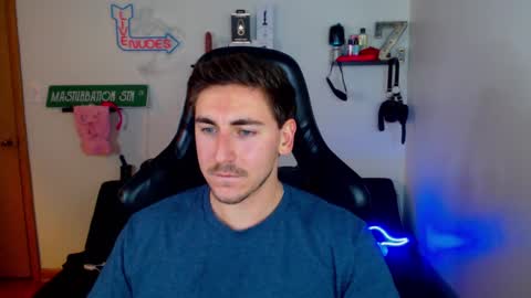 Snapshot of zach_rhyder chatting on January 14, 2025, 2:40 am Zach Rhyder online show from January 14, 2025, 2:40 am