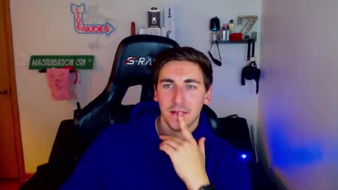Snapshot of zach_rhyder chatting on February 19, 2025, 2:55 am Zach Rhyder online show from February 19, 2025, 2:55 am
