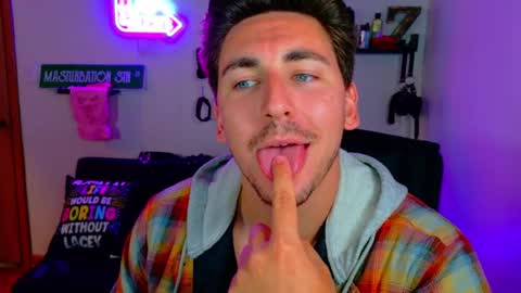 Snapshot of zach_rhyder chatting on September 13, 2025, 3:45 pm Zach Rhyder online show from September 13, 2025, 3:45 pm