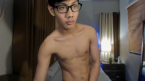 zack212003 online show from September 24, 2025, 10:46 pm