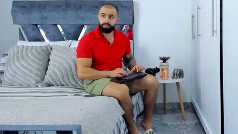 Snapshot of zack_froone chatting on November 25, 2025, 1:33 pm Richard online show from November 25, 2025, 1:33 pm