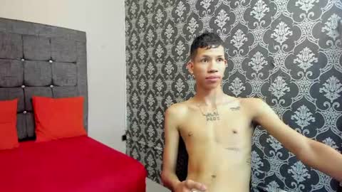 Snapshot of zack_horny19 chatting on June 22, 2026, 12:02 pm Zack online show from June 22, 2026, 12:02 pm