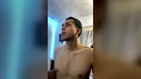 Snapshot of zackdriussyx chatting on April 3, 2026, 11:25 pm zackdriussyx online show from April 3, 2026, 11:25 pm