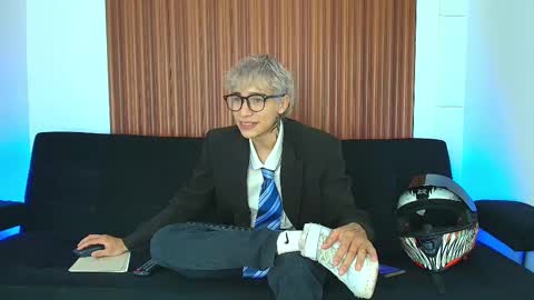 Snapshot of zacktk7 chatting on March 4, 2025, 8:05 pm zack online show from March 4, 2025, 8:05 pm