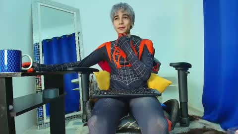 Snapshot of zacktk7 chatting on March 6, 2025, 6:16 pm zack online show from March 6, 2025, 6:16 pm