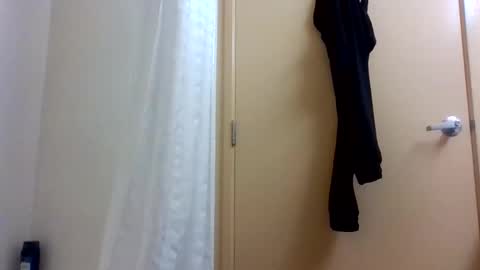 Snapshot of zaddypeg123 chatting on June 2, 2026, 5:42 am zaddypeg123 online show from June 2, 2026, 5:42 am