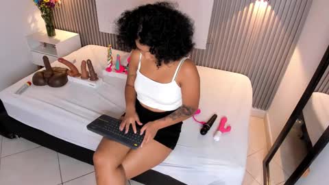 zafira online show from March 11, 2025, 11:33 am