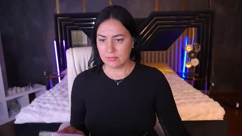 Snapshot of zafiramoonn chatting on November 4, 2025, 2:05 pm Zafiramoonn online show from November 4, 2025, 2:05 pm